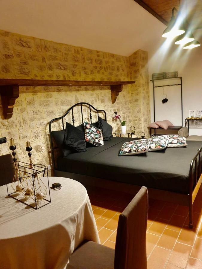 La Casa Del Fragnone Panzió Pagani Kültér fotó